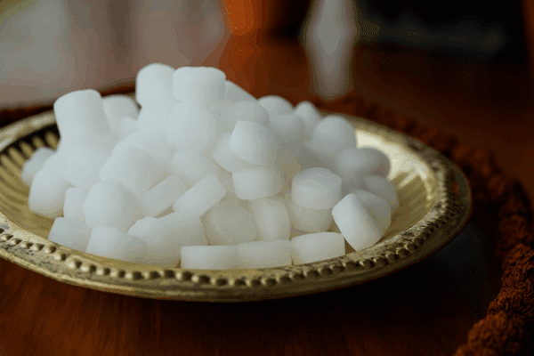 camphor - Image 2